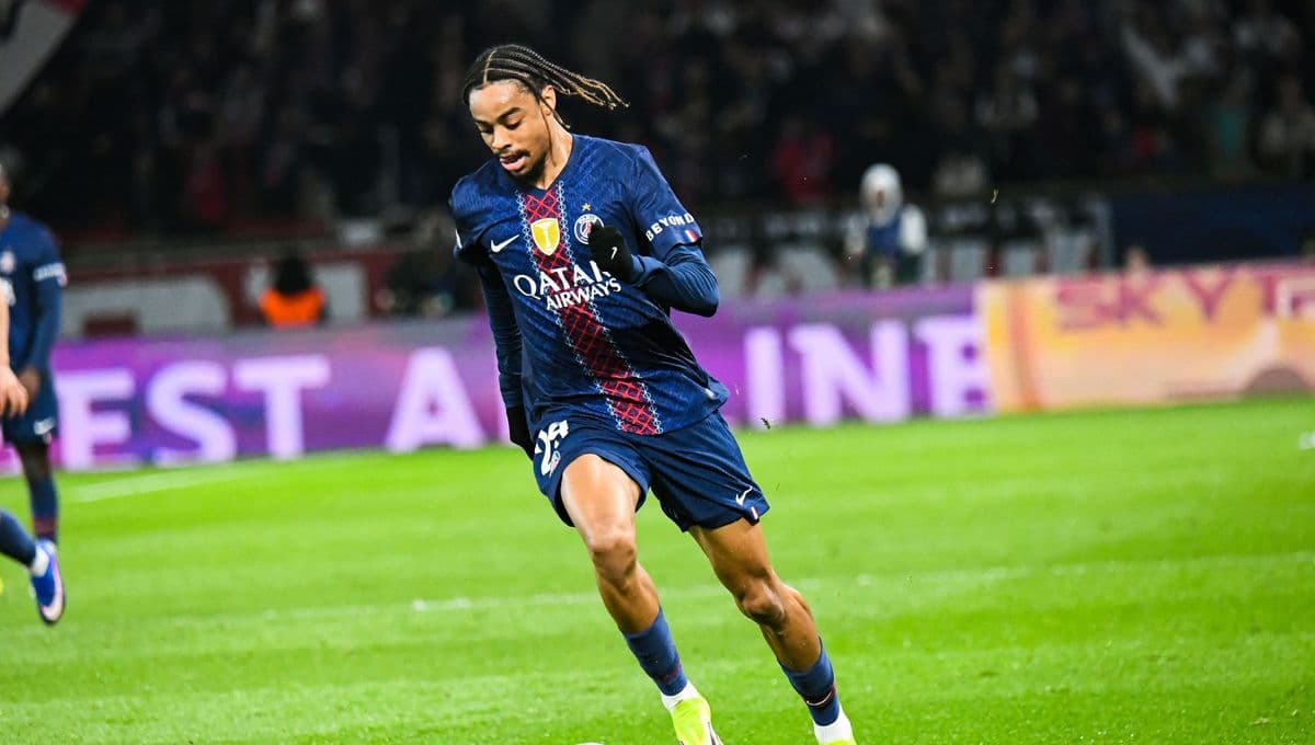 Barcola au poste 9: l'innovation tactique qui révolutionne le PSG