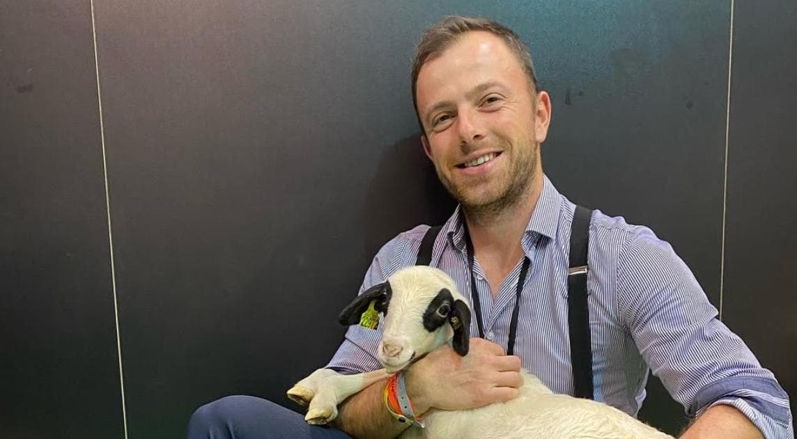 Télé-réalité française : Quand l'amour devient spectacle