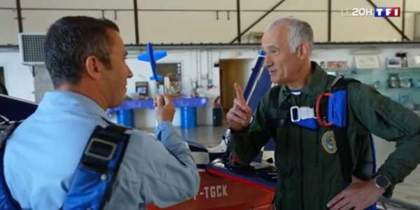 Gilles Bouleau dans le cockpit : le JT de TF1 prend de la hauteur avec les champions du monde